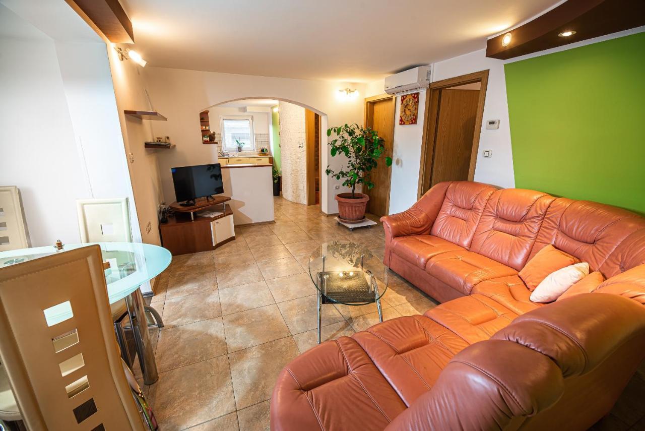 Apartments Ole Толмин Екстериор снимка