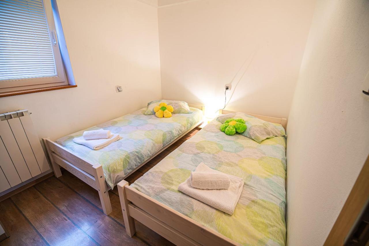 Apartments Ole Толмин Екстериор снимка