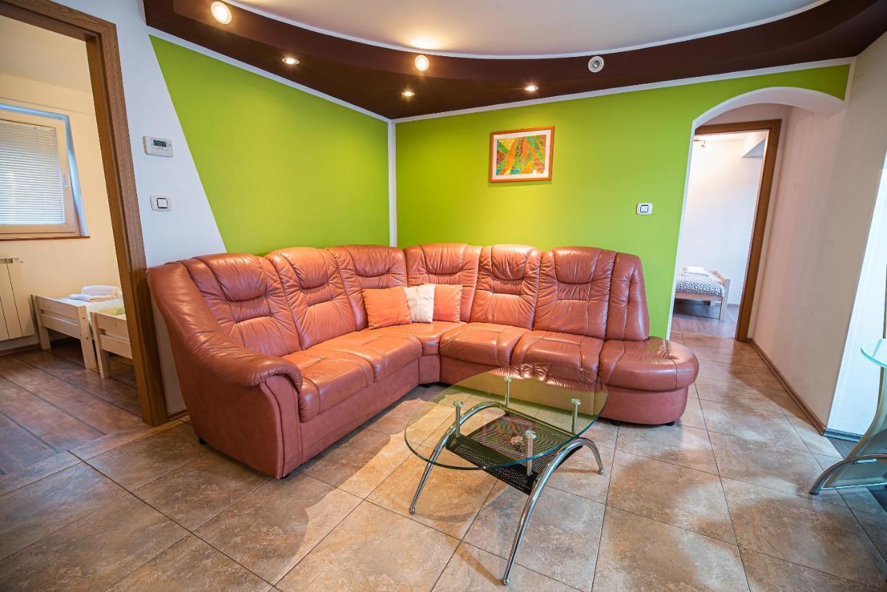 Apartments Ole Толмин Екстериор снимка