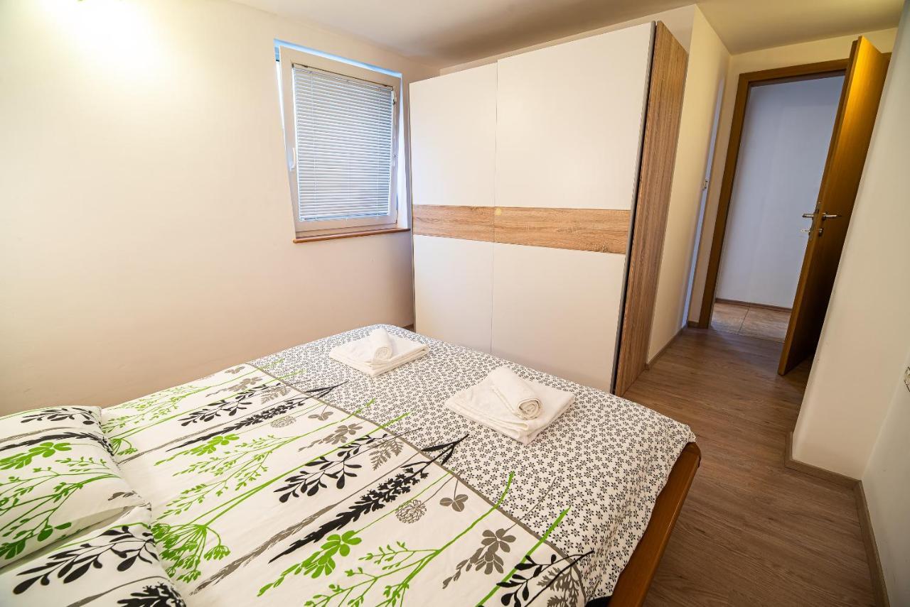 Apartments Ole Толмин Екстериор снимка